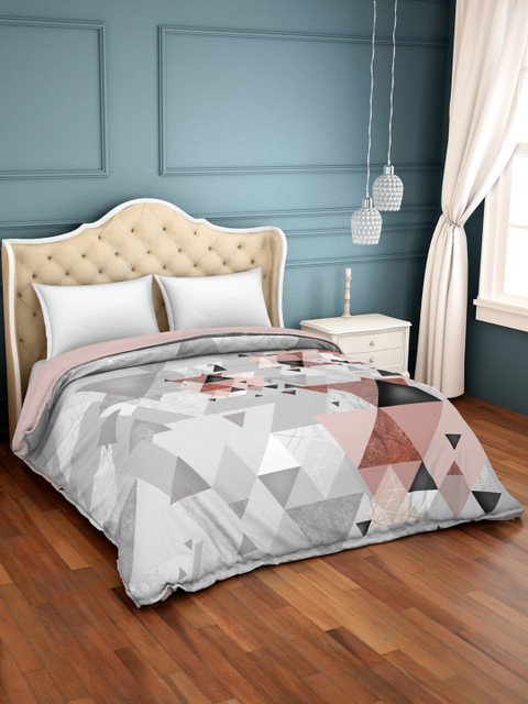 

SPACES Grey Geometric Printed AC Room 150 GSM Sustainable Double Bed Comforter