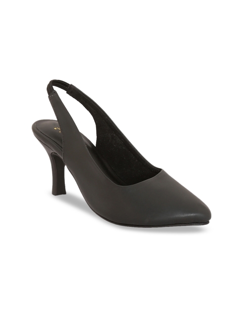 

Siendo Desi Women Black Solid Pumps