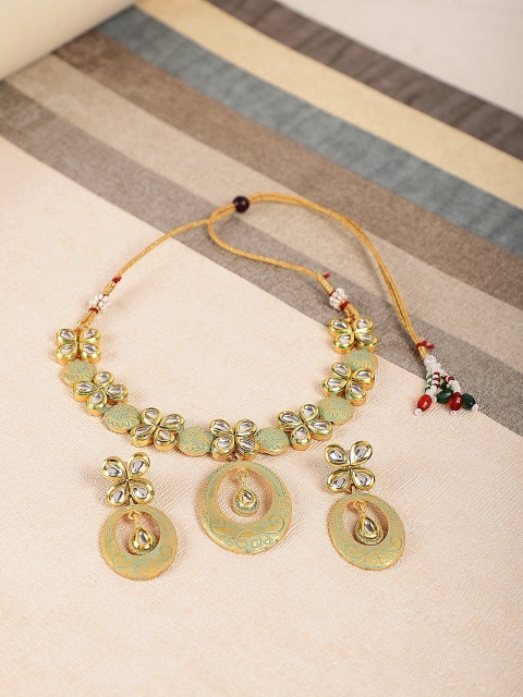 

Crunchy Fashion Women Gold-Plated & Kundan Studded Jewellery Set