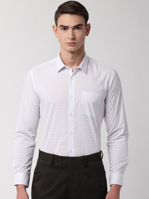 

Peter England Men White Slim Fit Checked Formal Shirt
