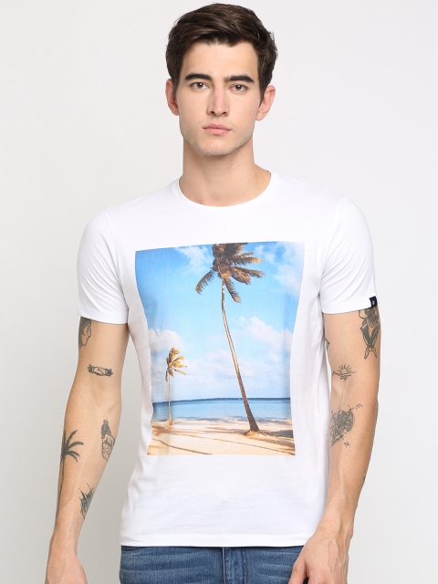 

Breakbounce Men White Printed Round Neck T-shirt