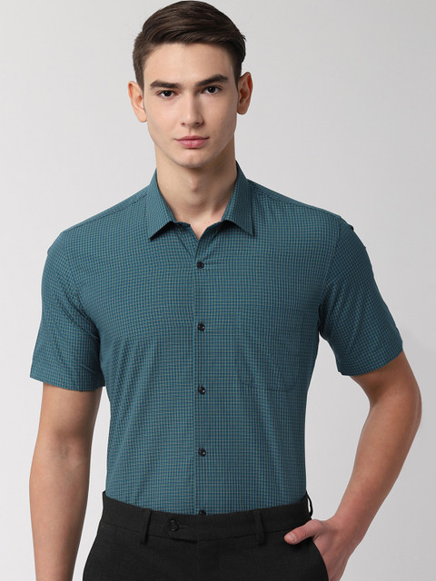 

Peter England Men Green Regular Fit Checked Formal Shirt