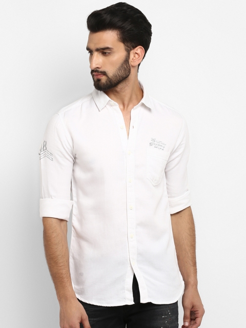 

Mufti Men White Slim Fit Solid Casual Shirt