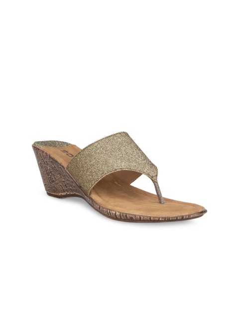 

SOLES Women Gold-Toned Textured Heels