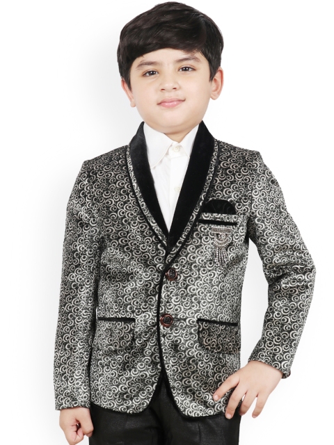 

SG Yuvraj Boys Maroon & Off-White Printed Single-Breasted Blazer, Black