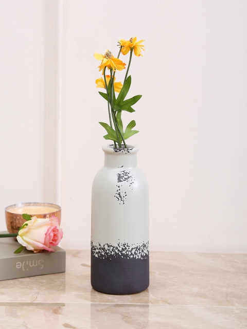 

Aapno Rajasthan Off-White & Grey Ceramic Flower Vase