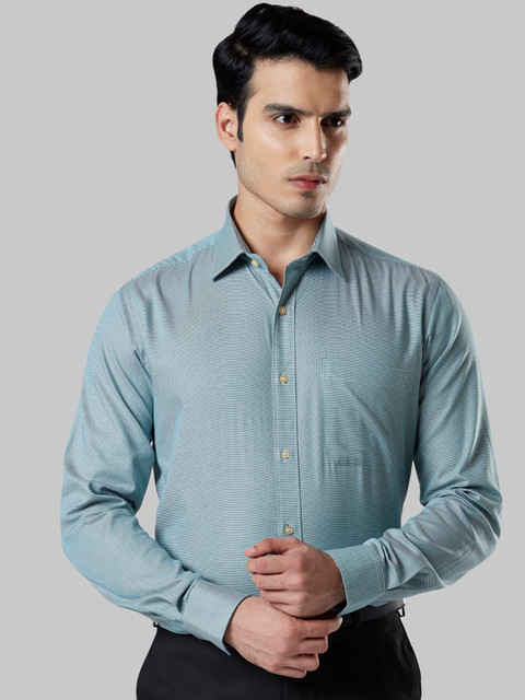 

Raymond Men Green Regular Fit Self Design Formal Shirt