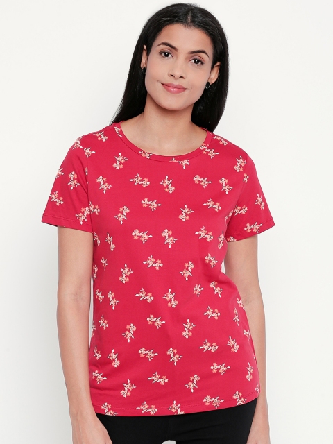 

Honey by Pantaloons Women Red Printed Round Neck T-shirt