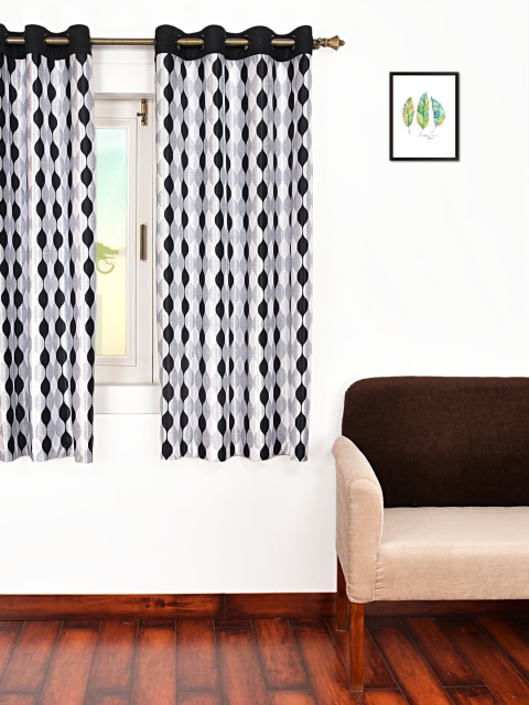 

Ariana Black & White Single Room Darkening Window Curtain