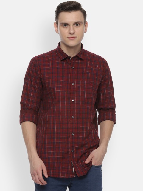 

Van Heusen Sport Men Maroon Slim Fit Checked Casual Shirt