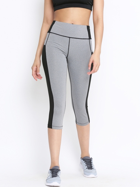 

Chkokko Women Grey Melange Solid Regular Fit Workout Capris