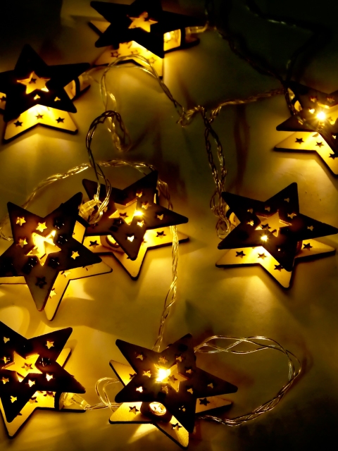 

TAYHAA Set of 2 LED Gold-Toned Star Shaped String Lights