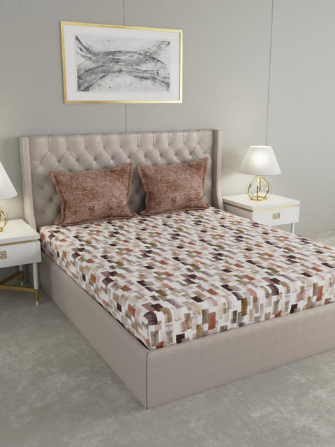 

GMF Brown Geometric 180 TC Cotton 1 Extra Large Bedsheet with 2 Pillow Covers