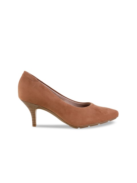 

Metro Women Tan Brown Solid Pumps