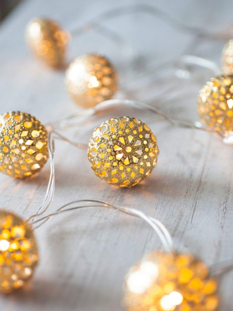 

TAYHAA Set of 2 LED Yellow Designer Bulb Golden Ball String Lights