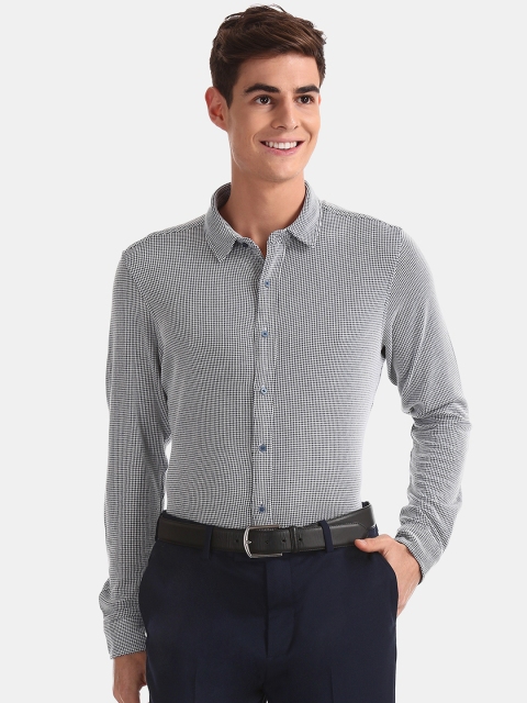 

Arrow Men Blue & White Slim Fit Self Design Formal Shirt