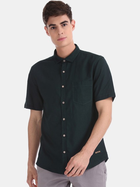 

Cherokee Men Green Regular Fit Solid Casual Shirt