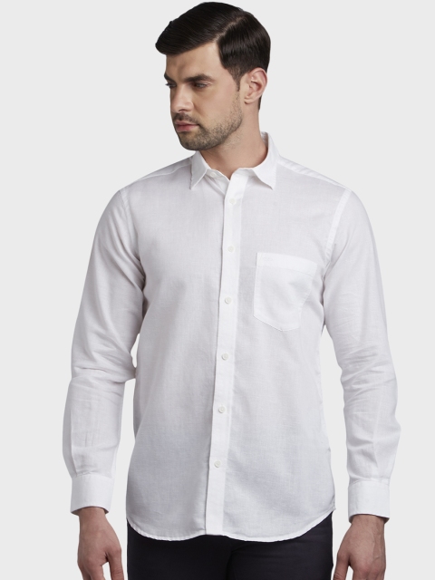 

ColorPlus Men White Tailored Fit Solid Casual Shirt
