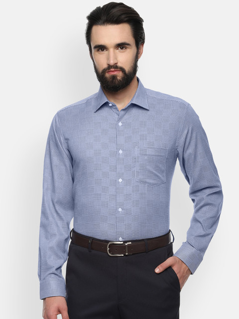

Van Heusen Men Blue Boxy Checked Formal Shirt