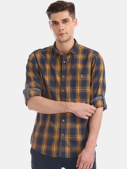 

Cherokee Men Blue & Yellow Regular Fit Checked Casual Shirt