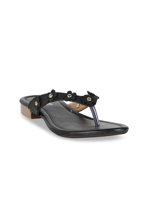 

Jurado Women Black Solid Heels