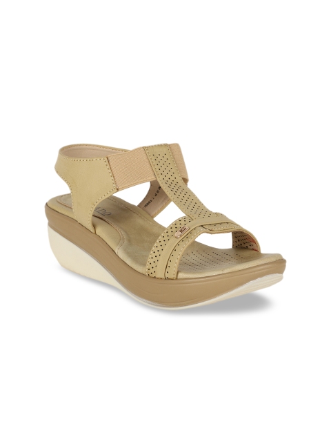 

Jurado Women Cream-Coloured Solid Sandals