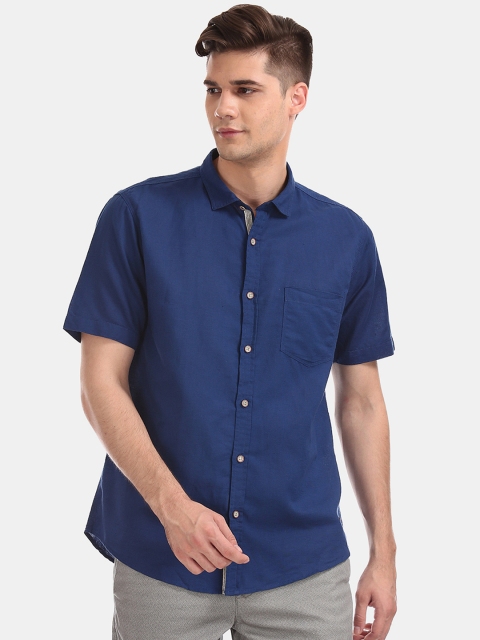 

Cherokee Men Blue Regular Fit Solid Casual Shirt