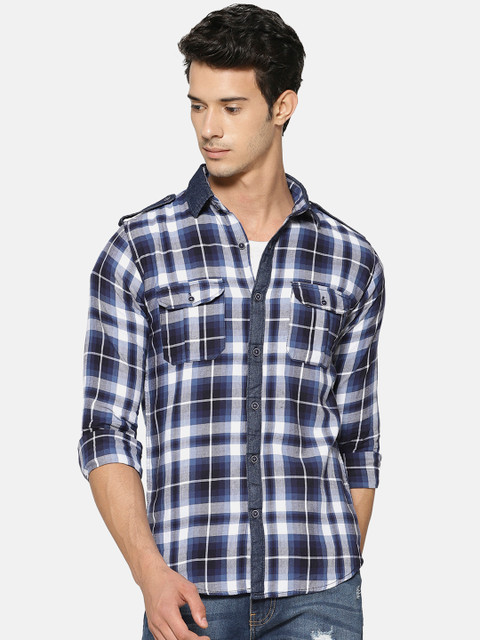 

Campus Sutra Men White & Navy Blue Regular Fit Checked Casual Shirt