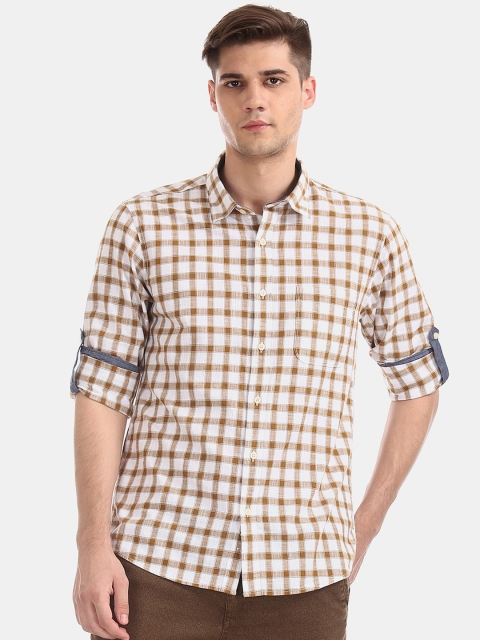 

Ruggers Men White & Brown Regular Fit Checked Casual Shirt
