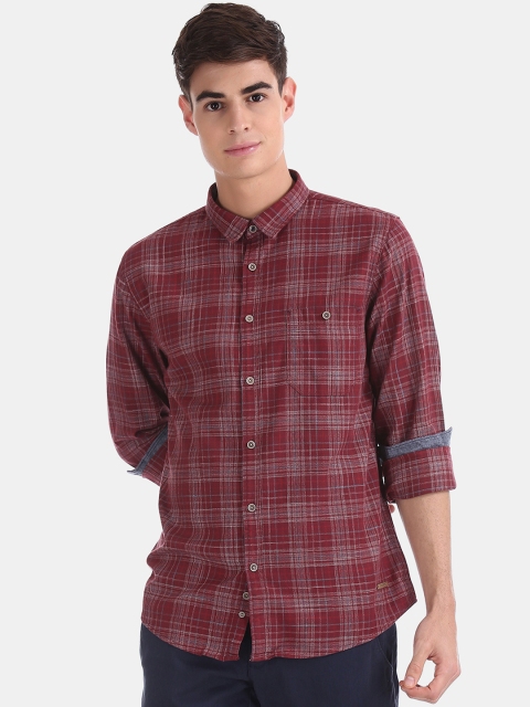 

Cherokee Men Magenta Regular Fit Checked Casual Shirt
