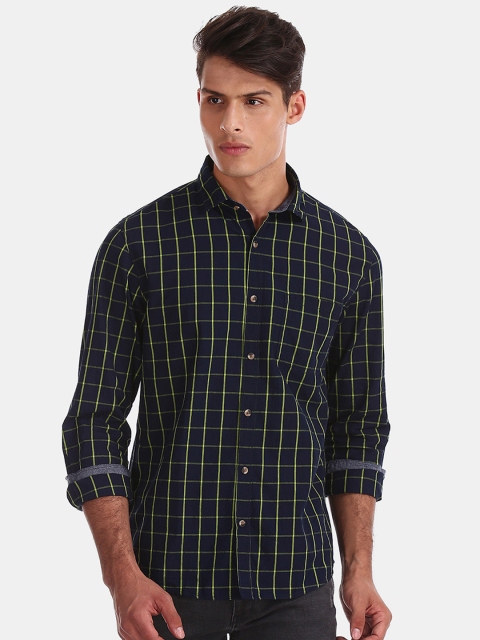 

Ruggers Men Blue Regular Fit Checked Casual Shirt