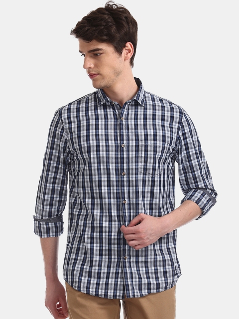 

Ruggers Men White Regular Fit Checked Casual Shirt