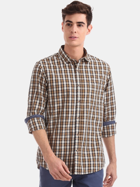 

Ruggers Men White & Mustard Yellow Regular Fit Checked Casual Shirt