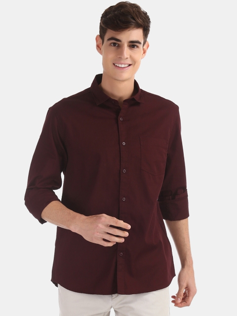 

Ruggers Men Maroon Regular Fit Solid Casual Shirt