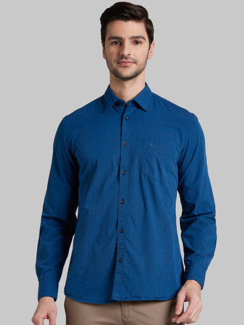 

Parx Men Blue Slim Fit Solid Casual Shirt