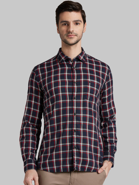 

Parx Men Black Slim Fit Checked Casual Shirt