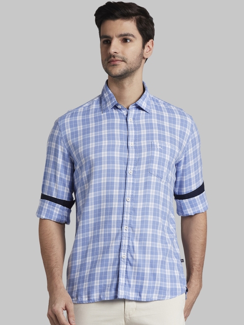 

Parx Men Blue & White Slim Fit Checked Casual Shirt