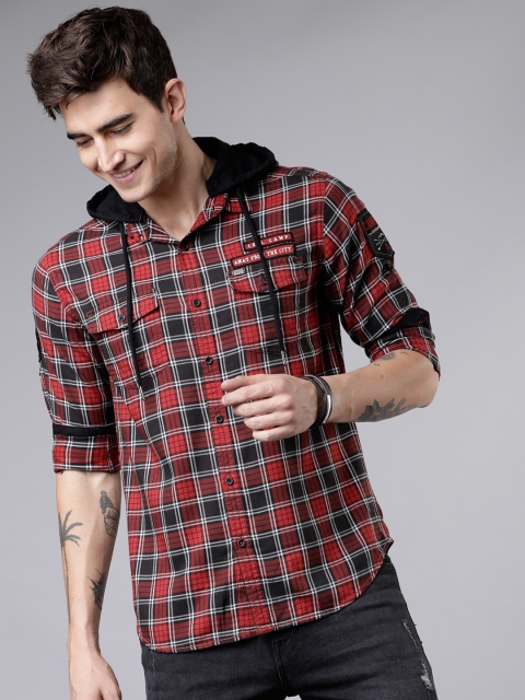 

LOCOMOTIVE Men Red & Black Slim Fit Checked Casual Shirt