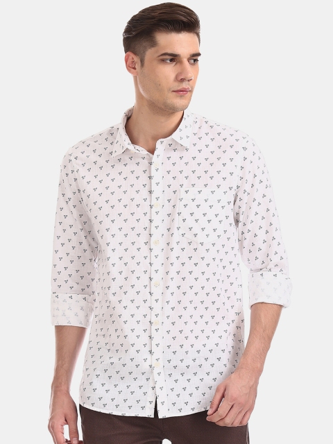 

Ruggers Men White Regular Fit Printed Casual Shirt