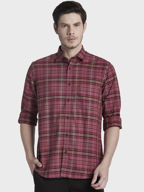 

ColorPlus Men Maroon Tailored Fit Checked Casual Shirt