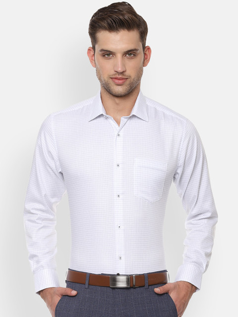 

Van Heusen Men White & Blue Boxy Checked Formal Shirt