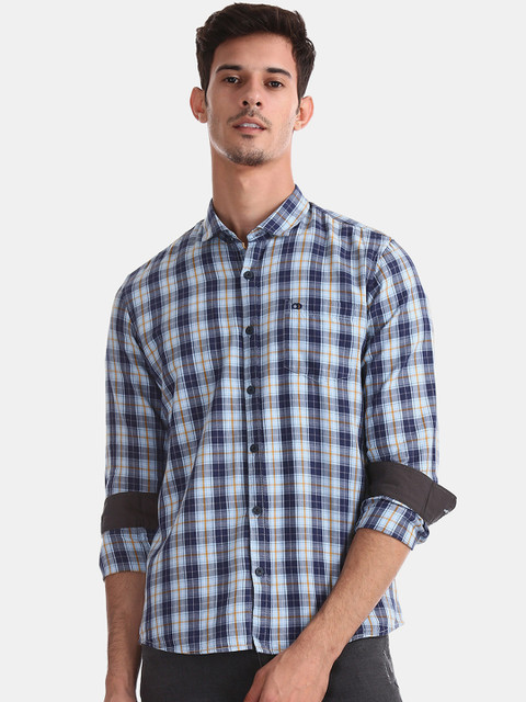 

Ruggers Men Navy Blue & Off-White Regular Fit Checked Casual Shirt