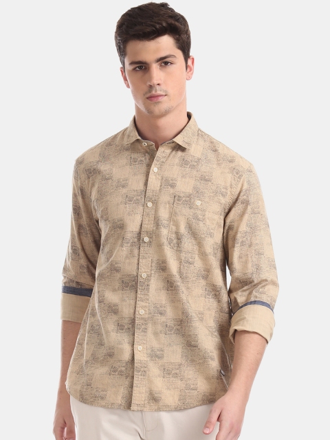 

Cherokee Men Beige Regular Fit Printed Casual Shirt