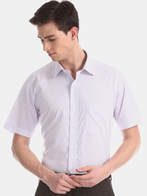 

Arrow Men White & Pink Regular Fit Checked Formal Shirt