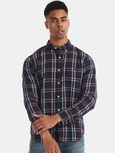 

Aeropostale Men Blue & White Regular Fit Checked Casual Shirt