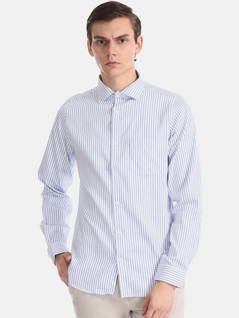 

Excalibur Men White & Blue Slim Fit Striped Casual Shirt