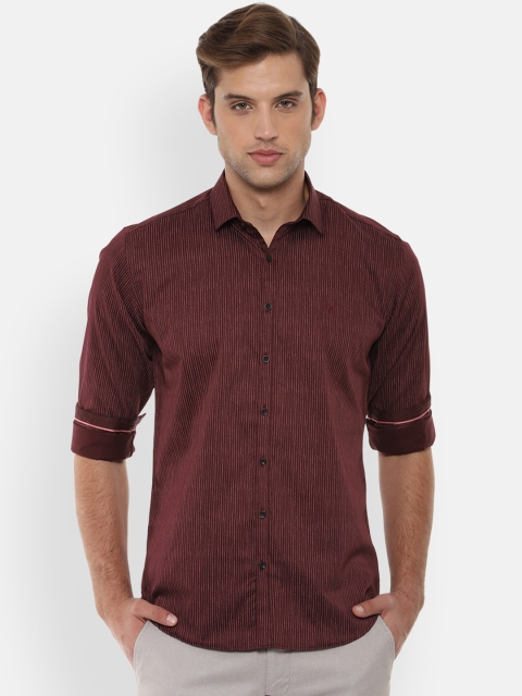 

V Dot Men Maroon Slim Fit Striped Casual Shirt