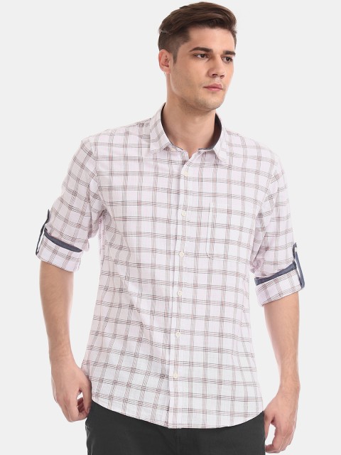 

Ruggers Men White & Black Regular Fit Checked Casual Shirt