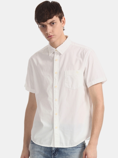 

Aeropostale Men White Slim Fit Solid Casual Shirt