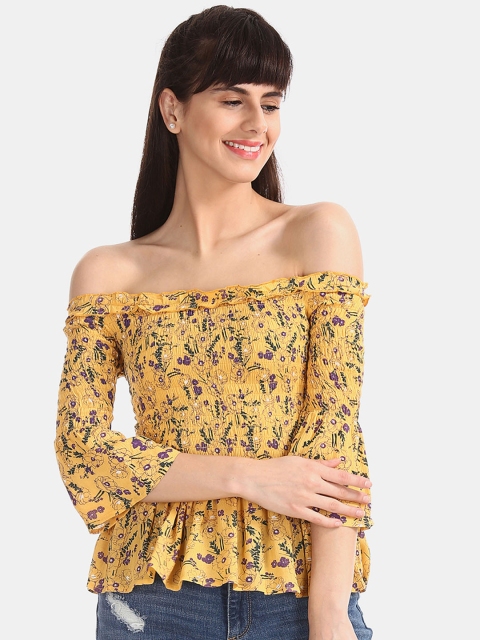 

Sugr Women Yellow Printed Smocked Peplum Top